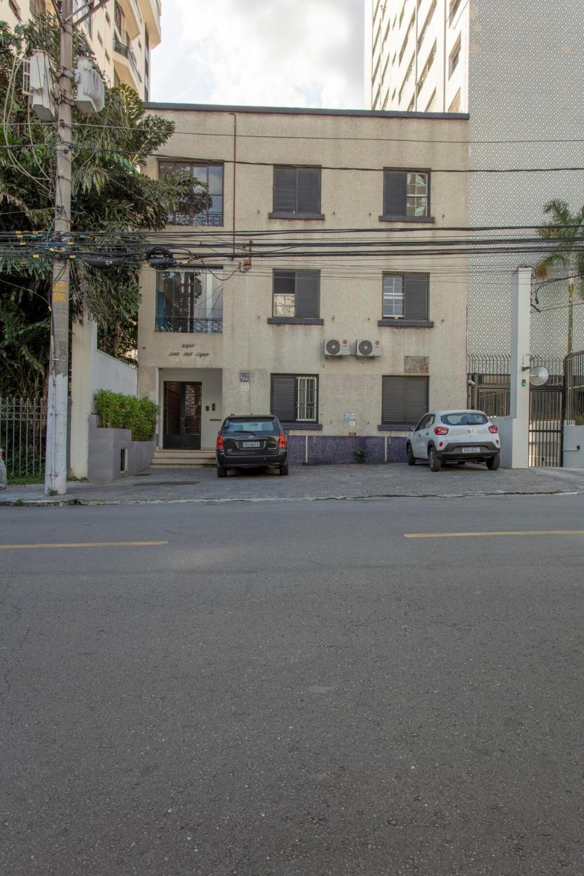 2 Dorm Em Um Predio Charmoso Da Decada De 1950 Apartamento São Paulo