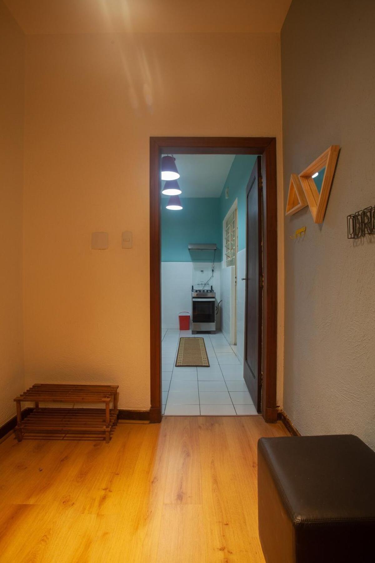 2 Dorm Em Um Predio Charmoso Da Decada De 1950 * São Paulo