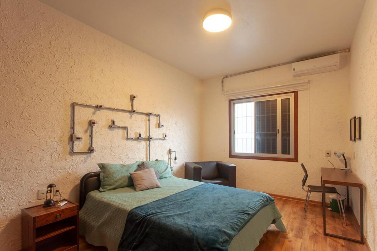 2 Dorm Em Um Predio Charmoso Da Decada De 1950