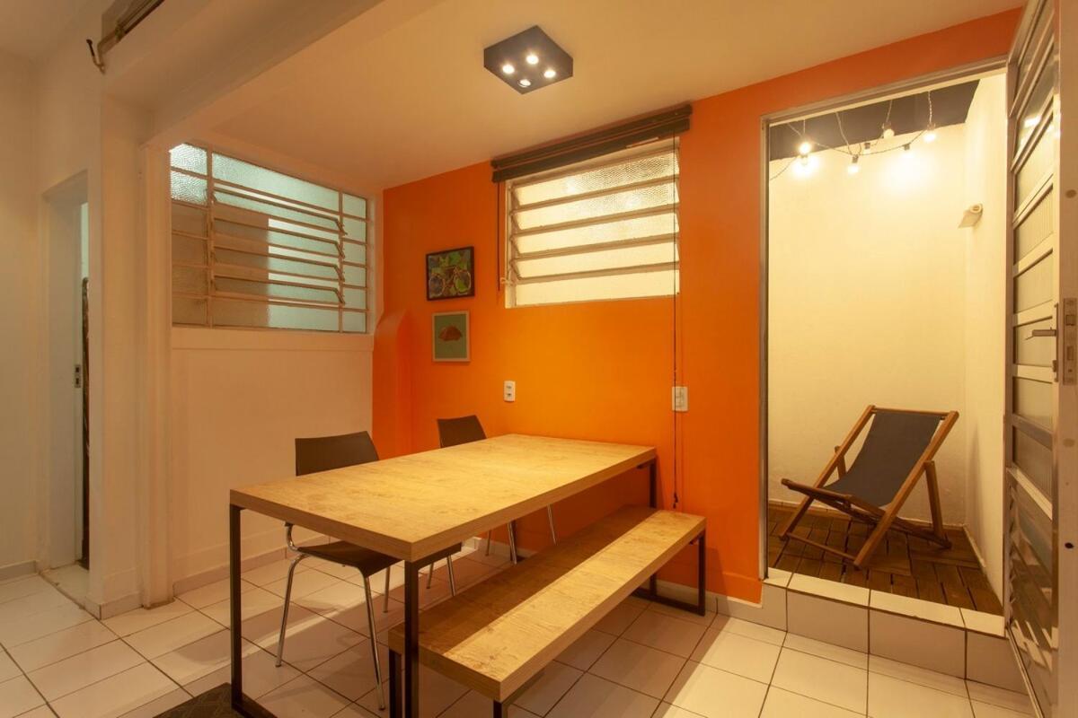 2 Dorm Em Um Predio Charmoso Da Decada De 1950 Apartamento