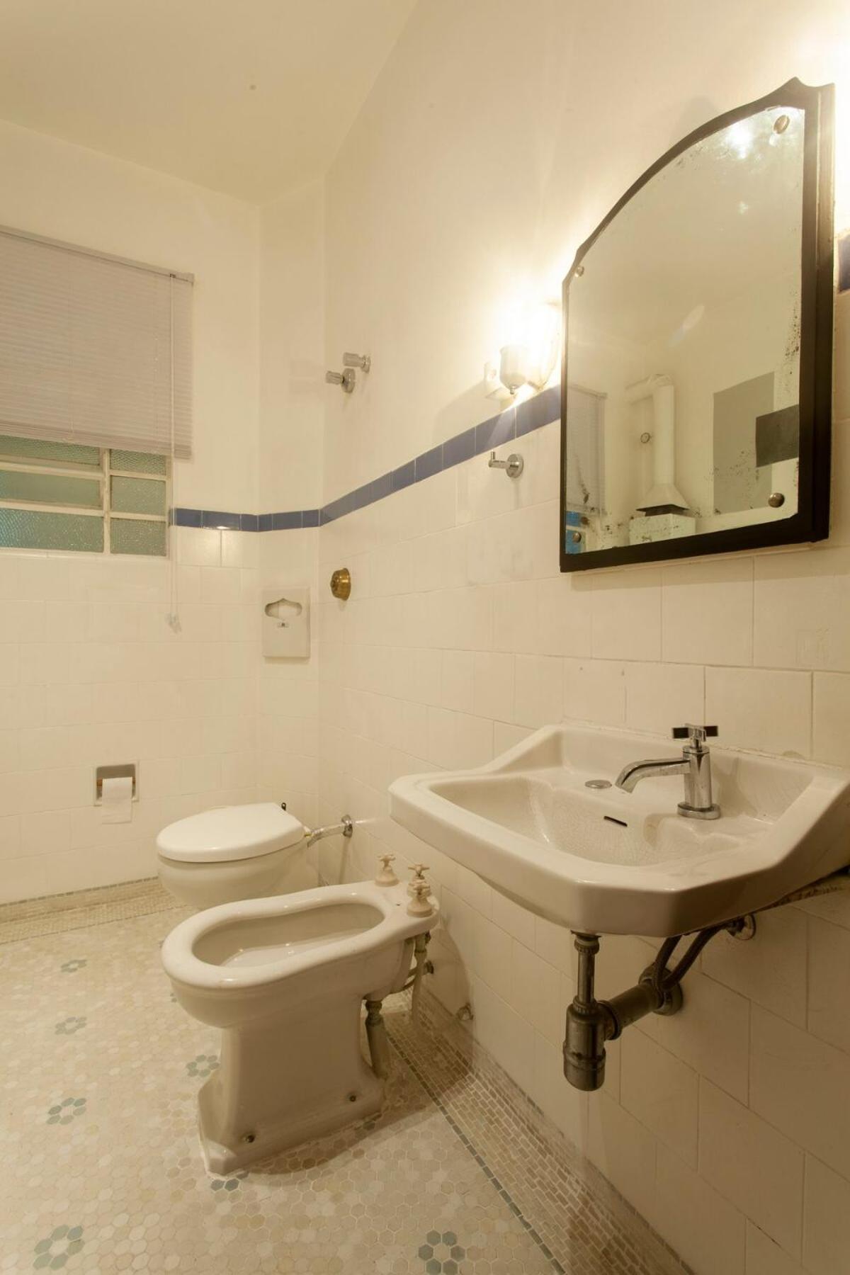 2 Dorm Em Um Predio Charmoso Da Decada De 1950 São Paulo
